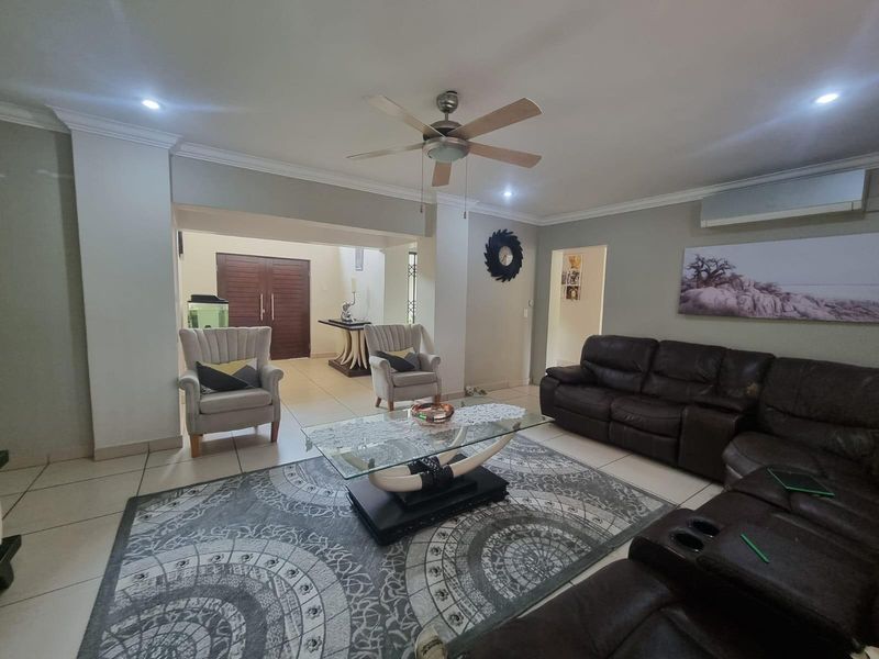 House For Sale in Stonehenge Ext 1 Stonehenge Nelspruit - Photo 8