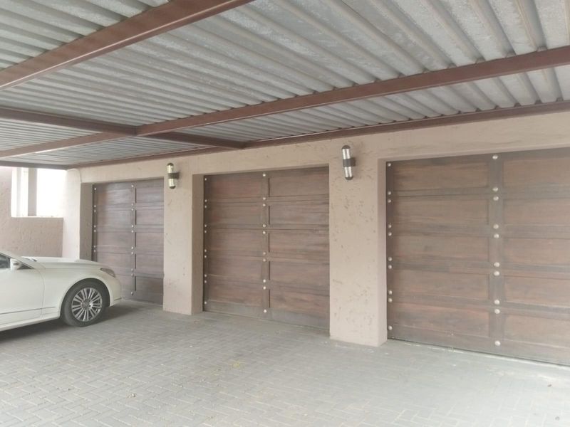 House For Sale in Model Park, Witbank - Photo 5