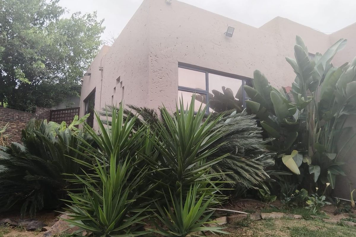 House For Sale in Model Park, Witbank - Photo 3