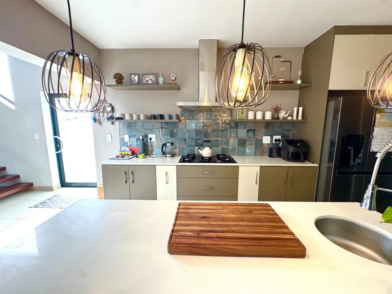 Family home with income in Country Club, Langebaan - Photo 8