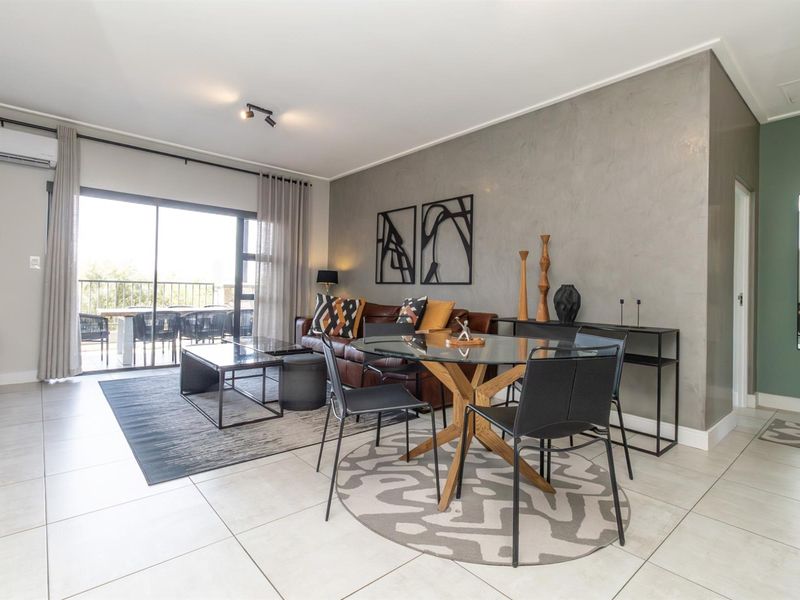 Newly Furnished Modern Upmarket Apartment To Rent in The Polofields, Waterfall, Midrand - Photo 6