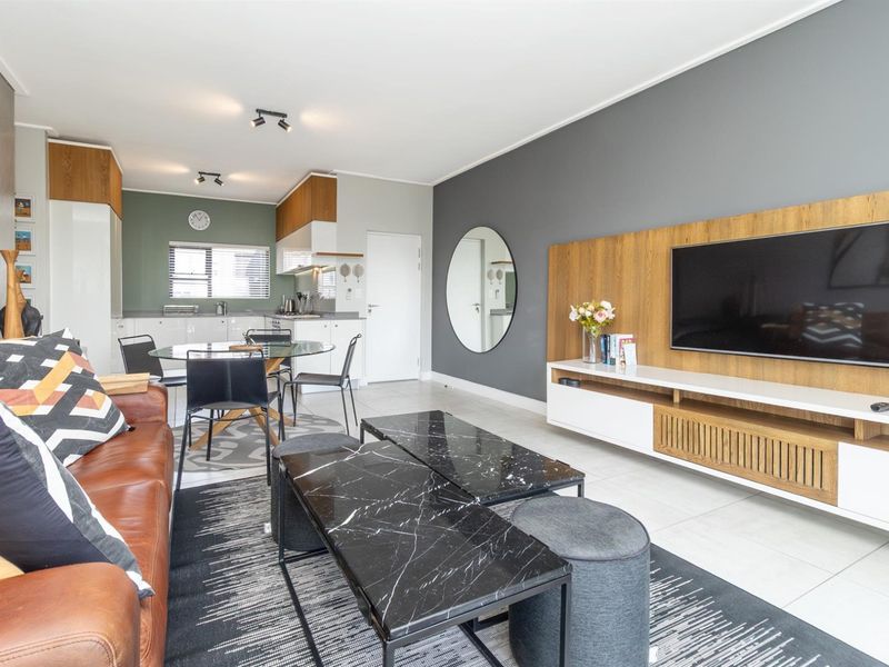 Newly Furnished Modern Upmarket Apartment To Rent in The Polofields, Waterfall, Midrand - Photo 3