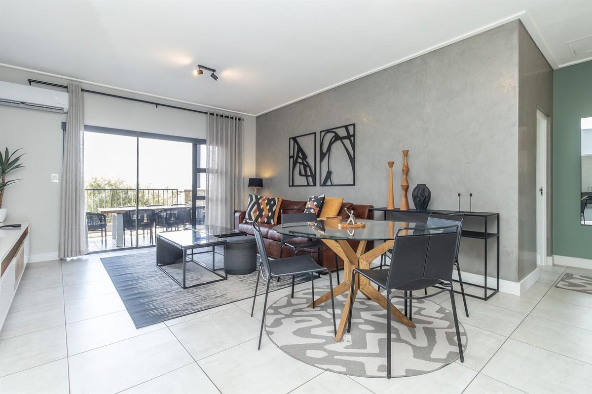 Newly Furnished Modern Upmarket Apartment To Rent in The Polofields, Waterfall, Midrand - Photo 4