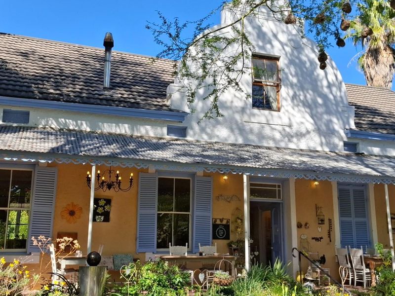 Guest House in the heart of Clanwilliam - Photo 2