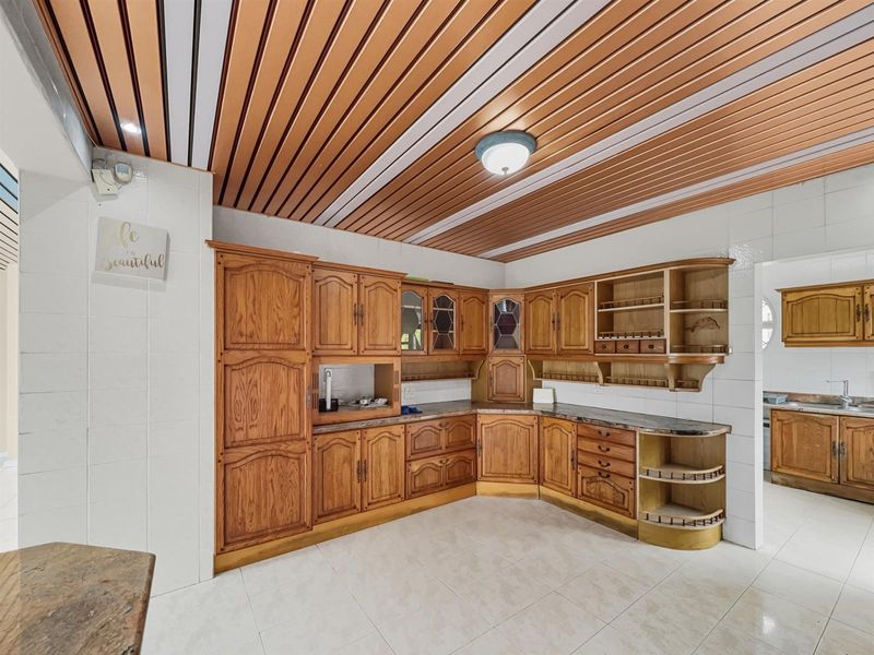 4 Bedroom House To Rent in Dawncliffe, Westville - Photo 7