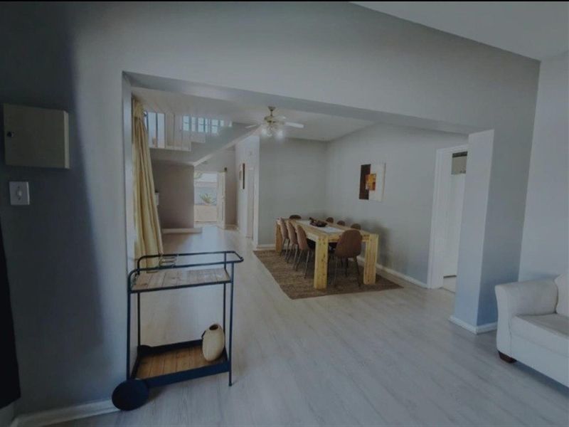 Stunning and precious 5 bedroom home,5  bathroom perfectly nestled in the heart of glenwood,berea - Photo 6