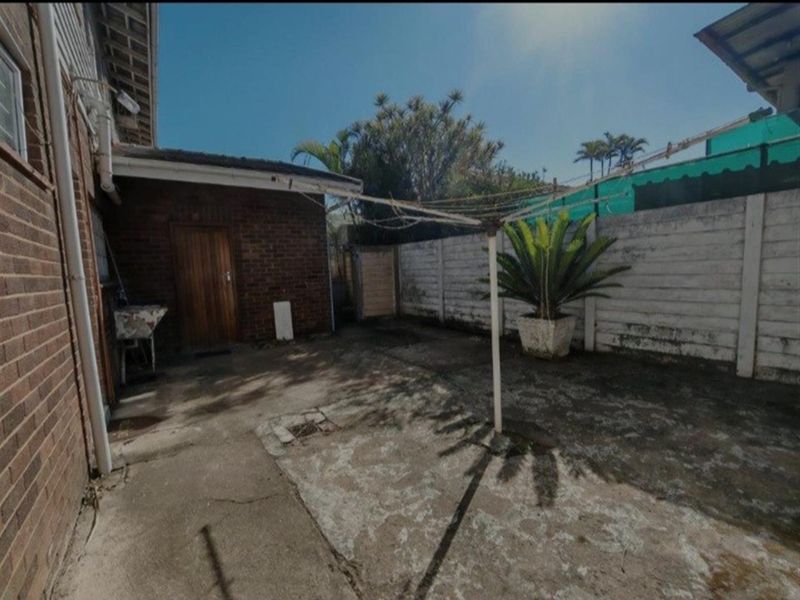 Stunning and precious 5 bedroom home,5  bathroom perfectly nestled in the heart of glenwood,berea - Photo 5