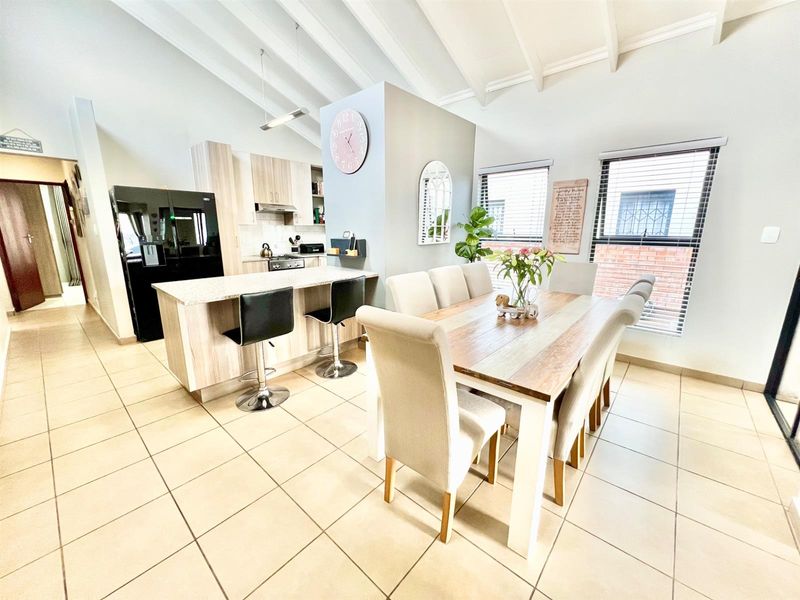 Townhouse For Sale in Summerset, Midrand - Photo 10