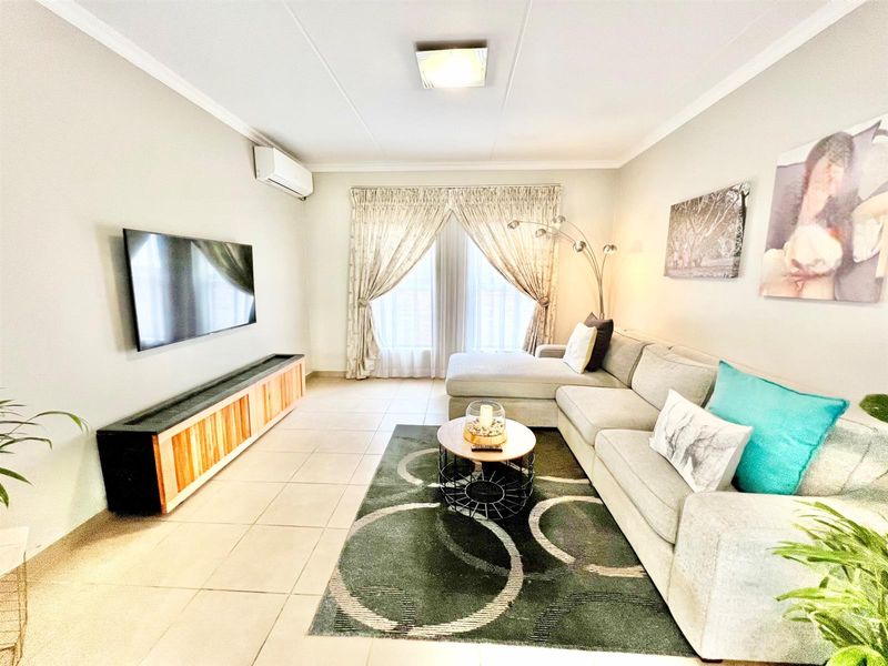 Townhouse For Sale in Summerset, Midrand - Photo 7