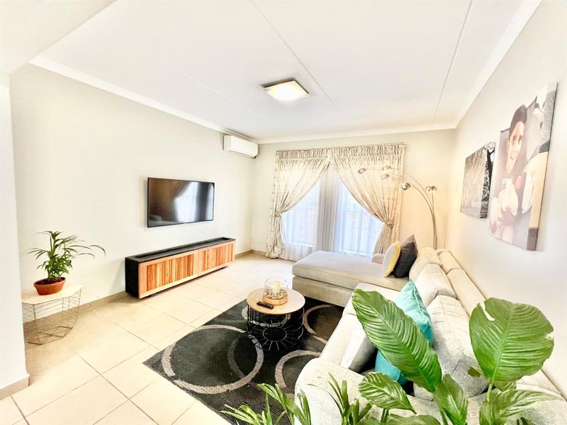 Townhouse For Sale in Summerset, Midrand - Photo 8