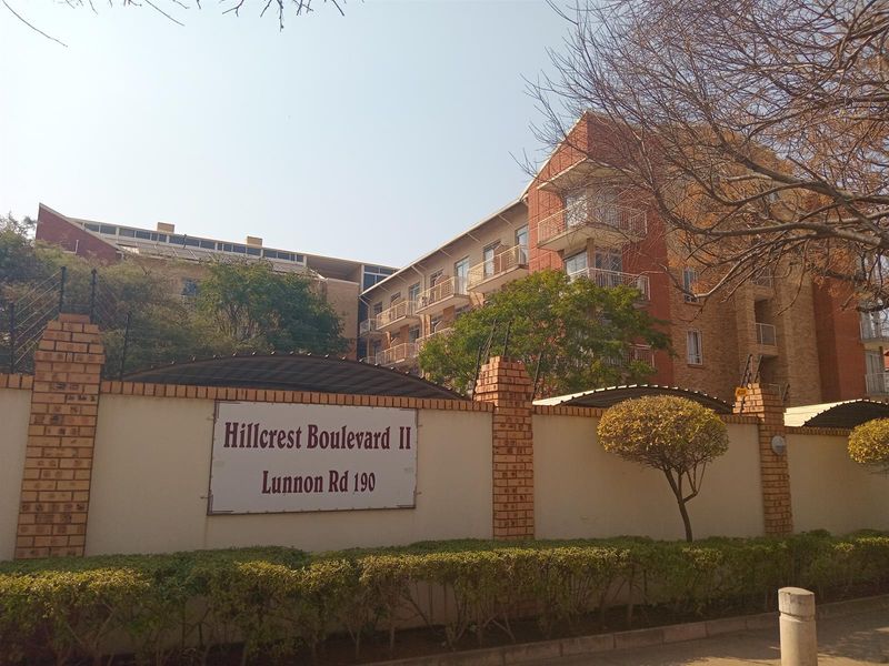 REDUCED PRICE Apartment Available in Hillcrest, Pretoria - Photo 1