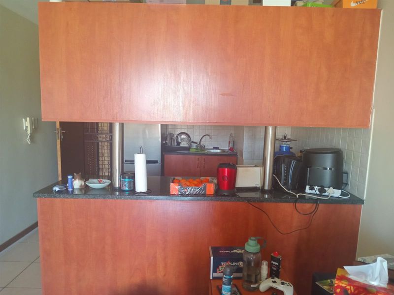 REDUCED PRICE Apartment Available in Hillcrest, Pretoria - Photo 3