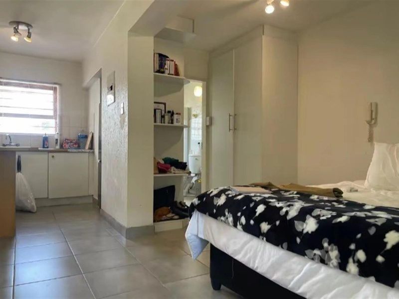 Apartment For Sale in Paulshof, Sandton - Photo 7