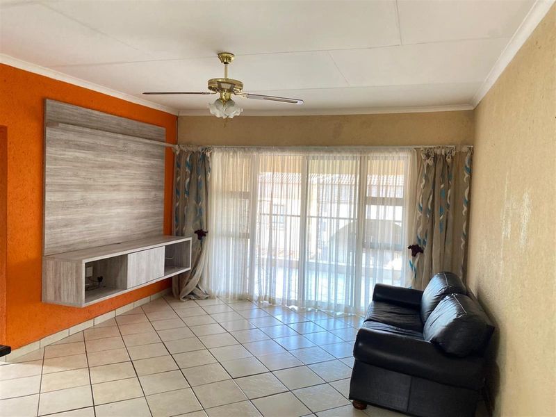 Apartment For rent in Stonehenge, Nelspruit - Photo 3