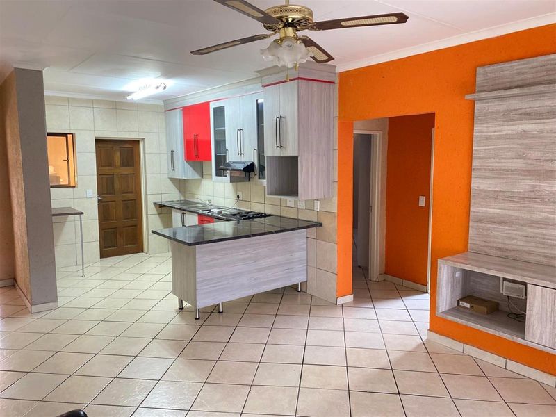 Apartment For rent in Stonehenge, Nelspruit - Photo 4