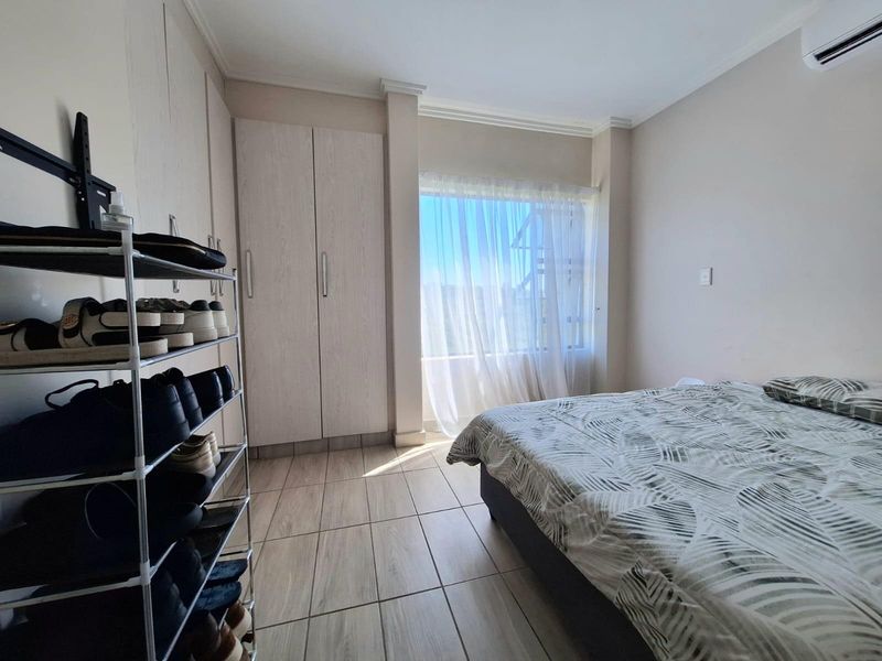 Lock up and go 2 bedroom ground apartment for sale in Palm Lakes - Photo 10