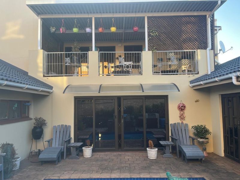 Townhouse For Sale in Panorama Park, Kingsburgh, KwaZulu Natal - Photo 6