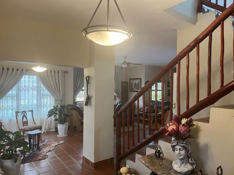 Townhouse For Sale in Panorama Park, Kingsburgh, KwaZulu Natal - Photo 10