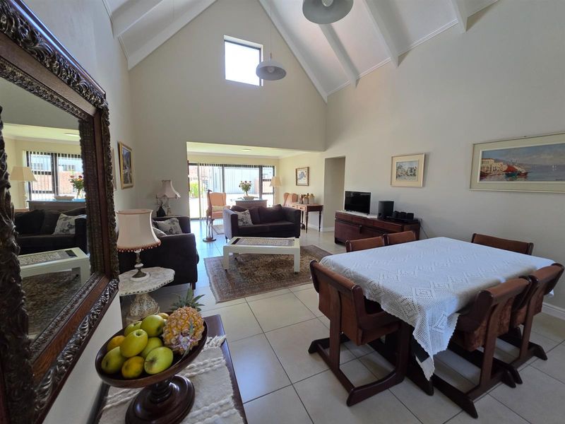 House For Sale in Karookraal Estate, Hartenbos Central - Photo 2