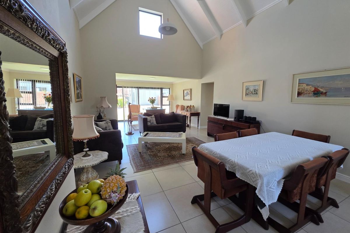 House For Sale in Karookraal Estate, Hartenbos Central - Photo 2