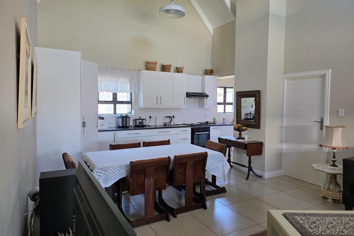 House For Sale in Karookraal Estate, Hartenbos Central - Photo 5