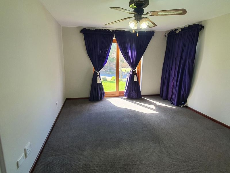 Stunning 6-Bedroom Home with Ocean Views in Bayview, Hartenbos - Photo 5