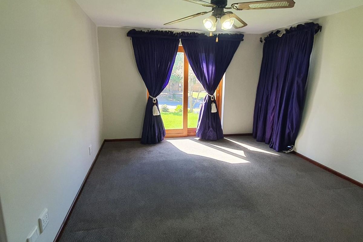 Stunning 6-Bedroom Home with Ocean Views in Bayview, Hartenbos - Photo 5