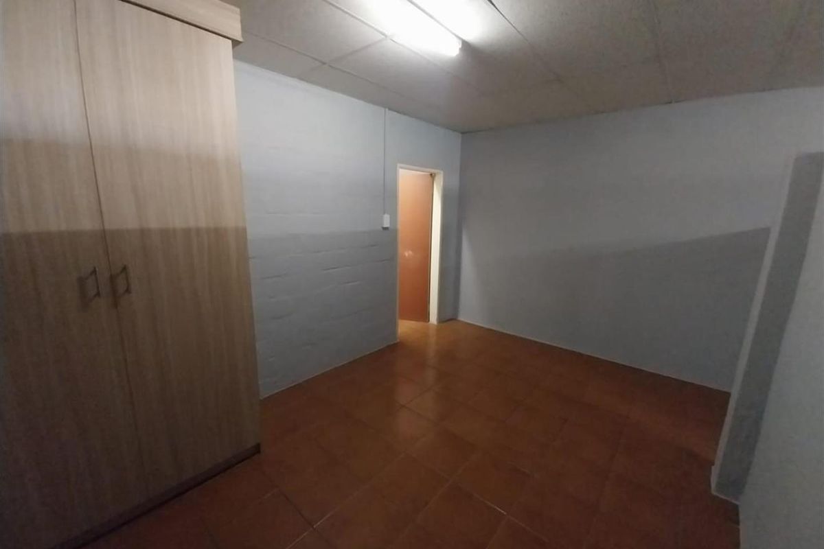 Commercial Property For Sale in Jan Kempdorp - Photo 2