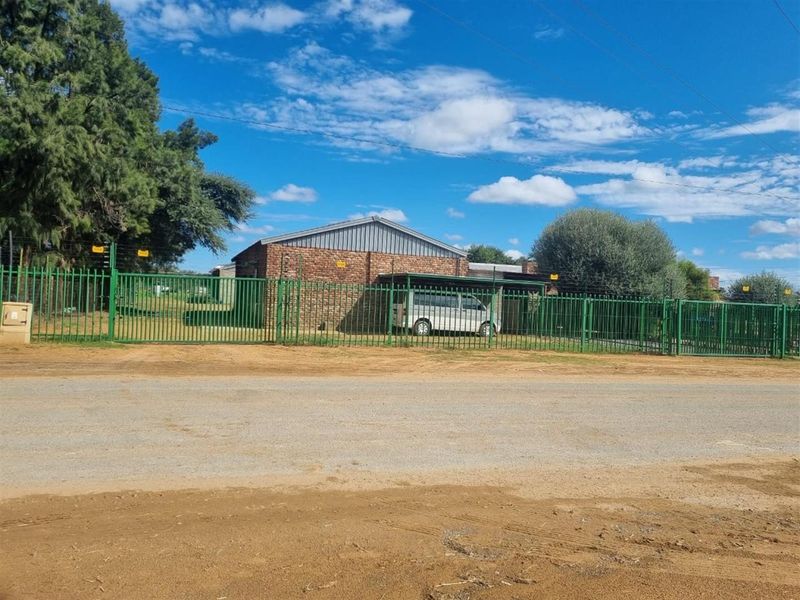 Apartment Block For Sale in Jan Kempdorp - Photo 2