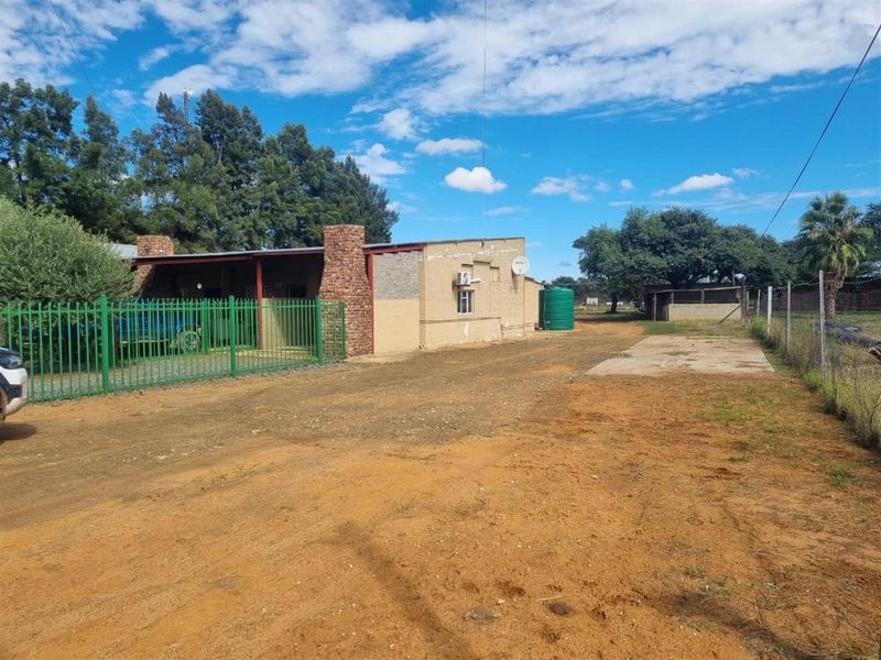 Apartment Block For Sale in Jan Kempdorp - Photo 6