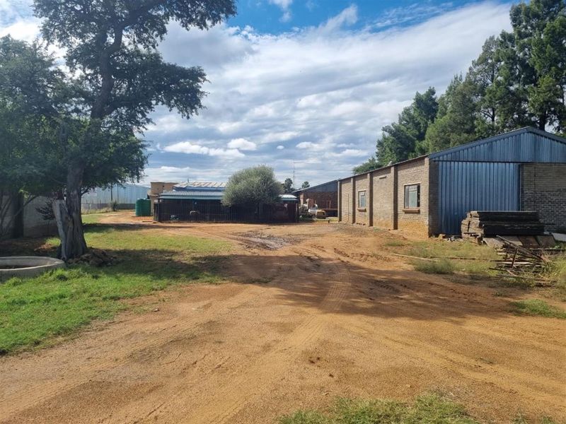 Apartment Block For Sale in Jan Kempdorp - Photo 4