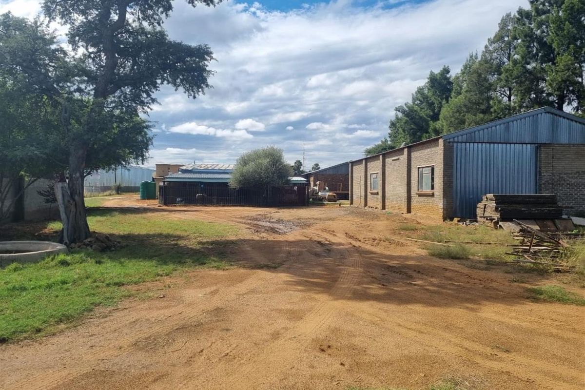 Apartment Block For Sale in Jan Kempdorp - Photo 4
