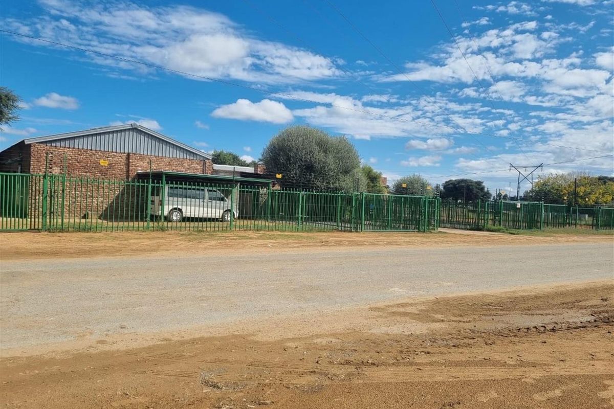 Apartment Block For Sale in Jan Kempdorp - Photo 3