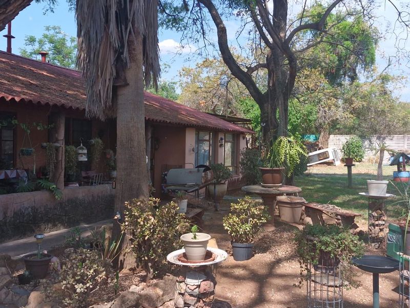 PRICED TO GO FIXER-UPPER WITH GREAT POTENTIAL - Photo 7