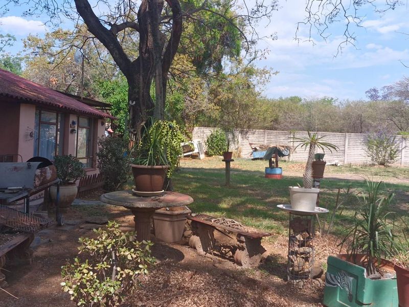 PRICED TO GO FIXER-UPPER WITH GREAT POTENTIAL - Photo 8