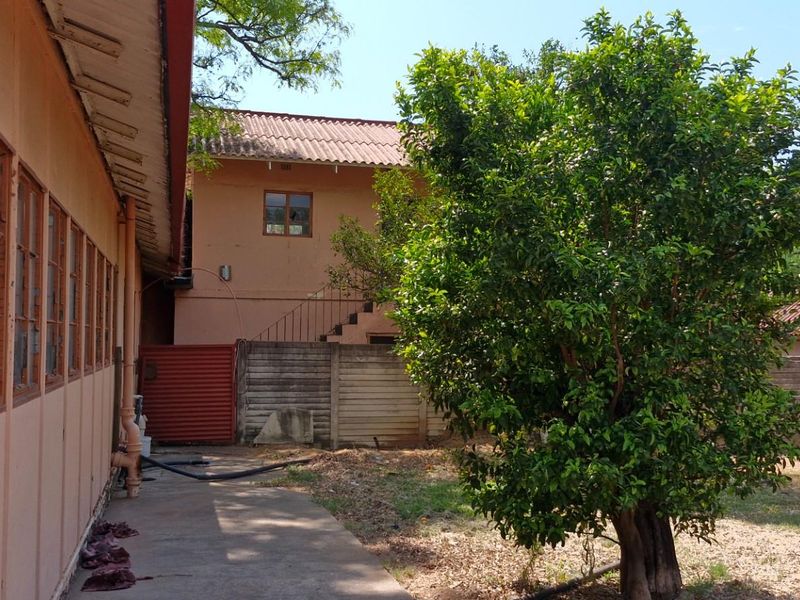 PRICED TO GO FIXER-UPPER WITH GREAT POTENTIAL - Photo 10