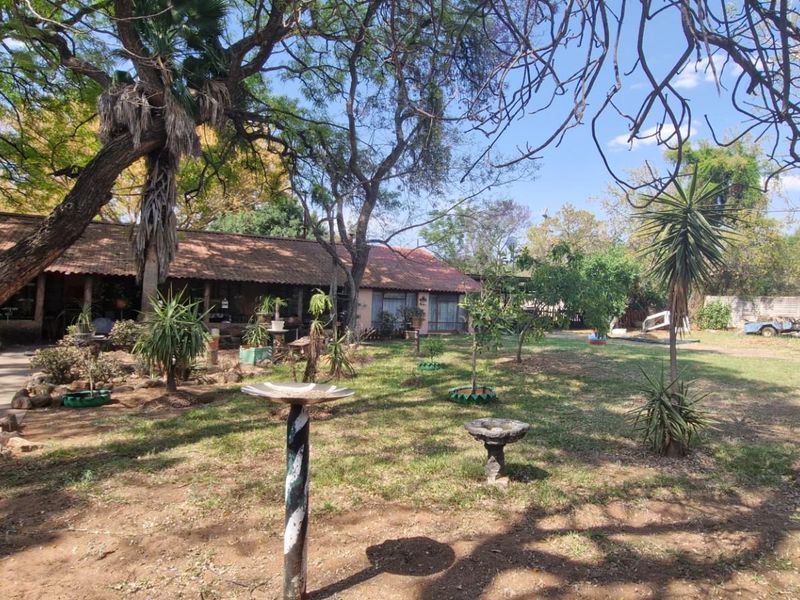 PRICED TO GO FIXER-UPPER WITH GREAT POTENTIAL - Photo 5