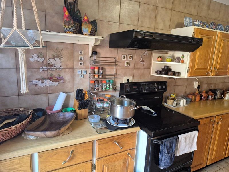 Charming Silverton Townhouse with 3 Bedrooms and a Beautiful Private Garden. - Photo 8