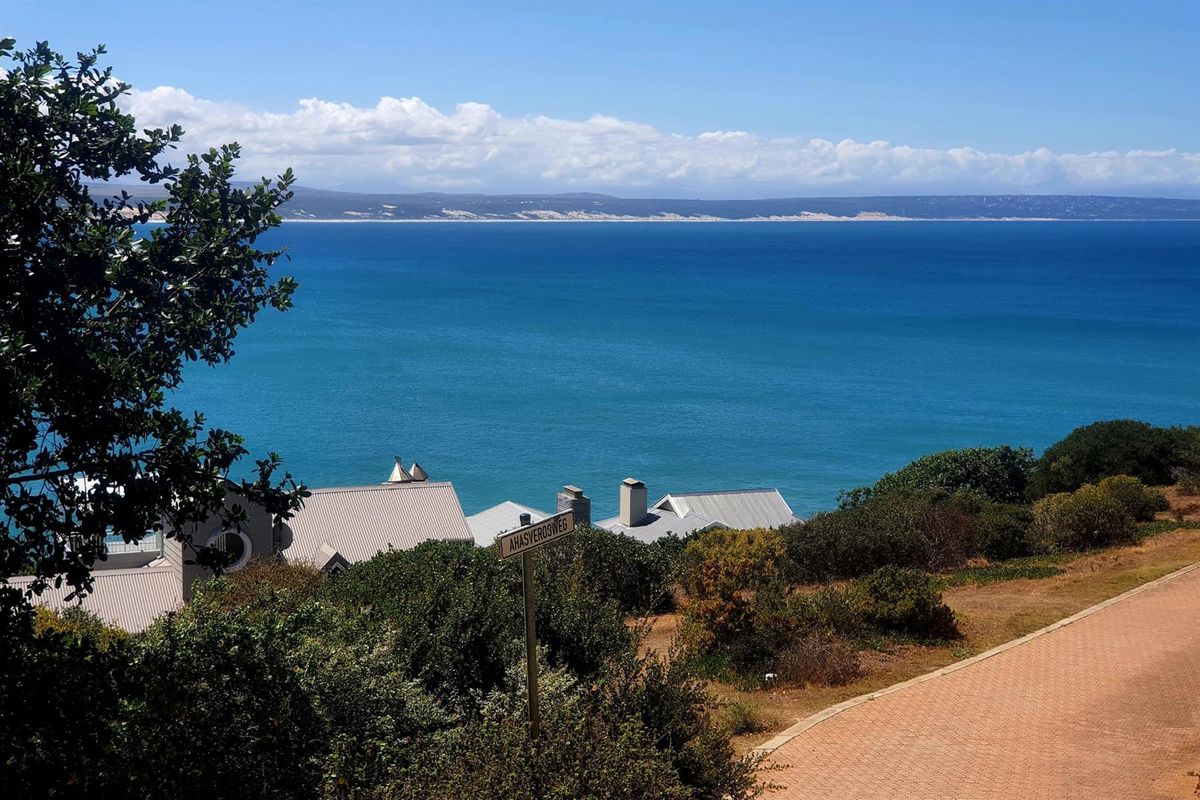 Ocean, Mountains, Serenity - Your Karmosyn Stand - Photo 5