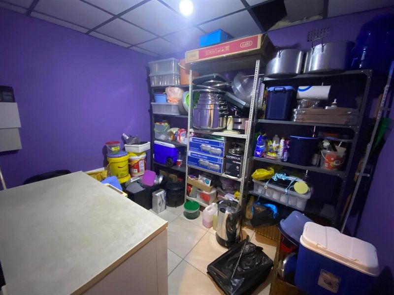 ✨ Spacious Family Home in Hillsview, White River ✨ - Photo 10