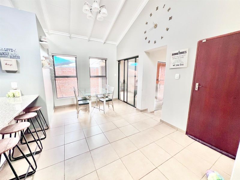 Townhouse For Sale in Summerset, Midrand - Photo 7