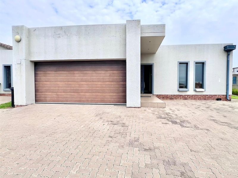 Townhouse For Sale in Summerset, Midrand - Photo 6