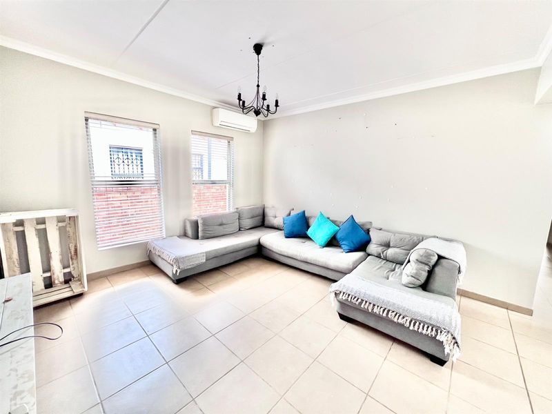 Townhouse For Sale in Summerset, Midrand - Photo 9
