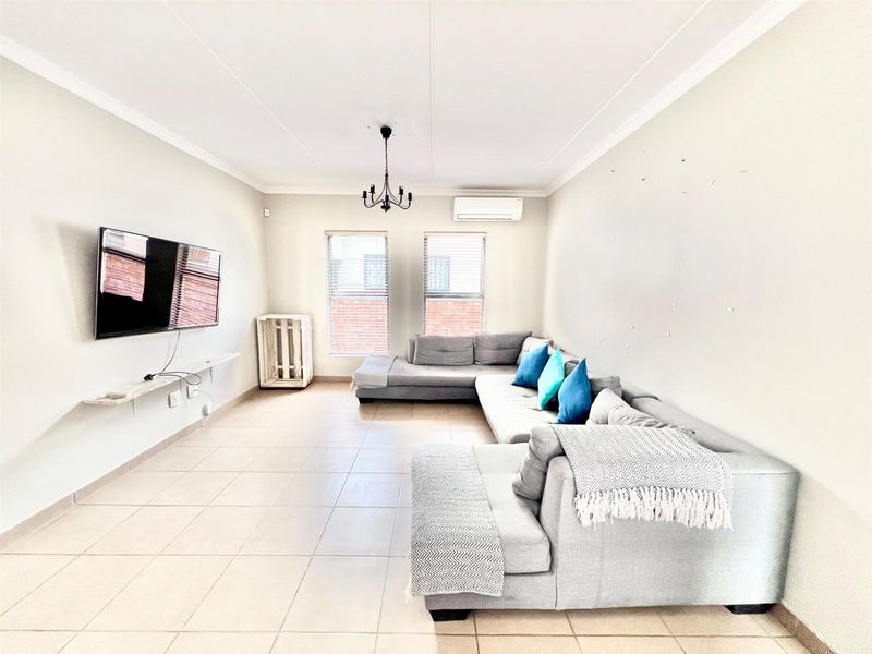 Townhouse For Sale in Summerset, Midrand - Photo 8