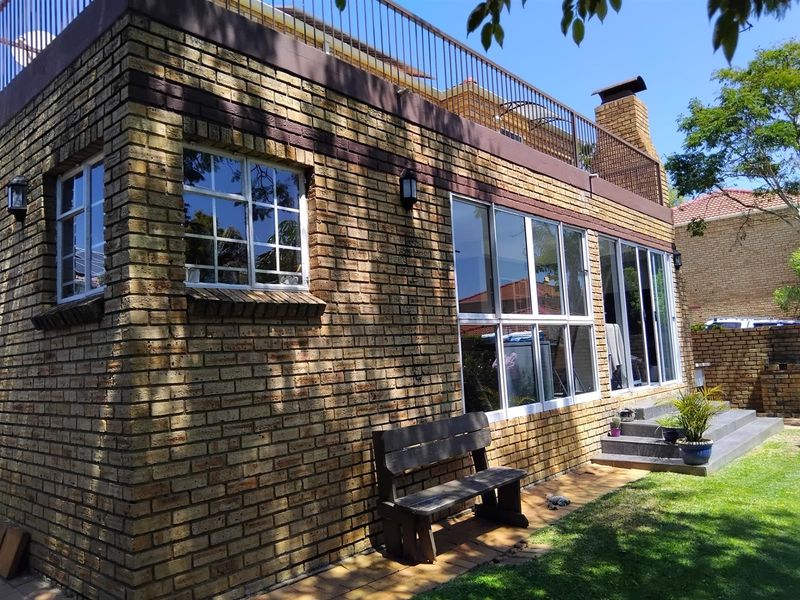 Townhouse for sale. Ruimsig, Roodepoort area. PRICED TO SELL!!!!! - Photo 6