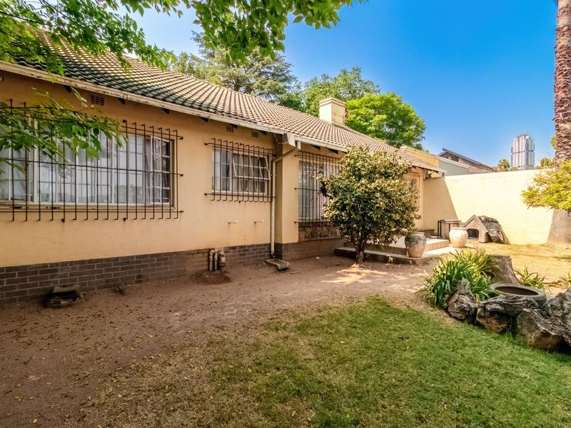 House For Sale in Parkmore, Sandton - Photo 3