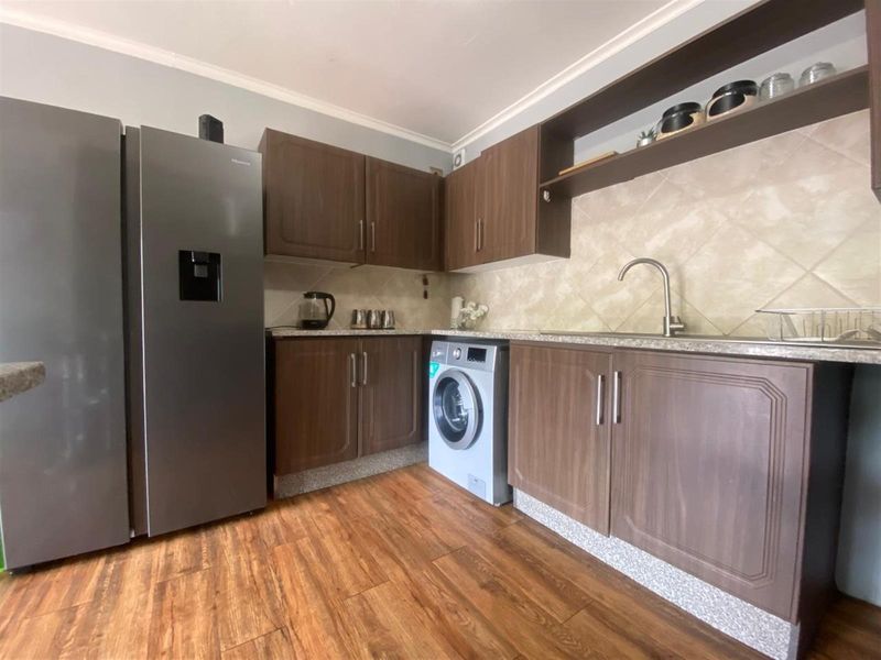 Townhouse For Sale in Ferndale, Randburg - Photo 10