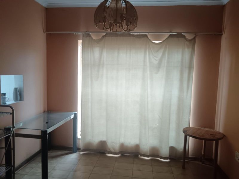 4 Bedroom House For Sale in Diepkloof Zone 3, Diepkloof, Soweto - Photo 10