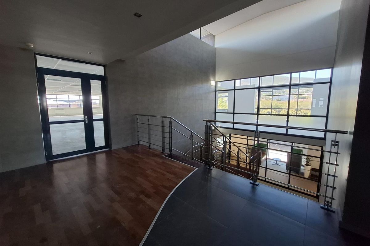 Commercial Property To Rent in Plattekloof Parow - Photo 5