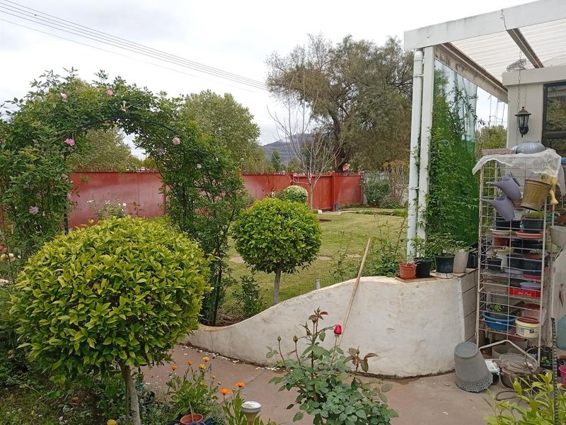 House For Sale in Queenstown Central, Queenstown - Photo 8